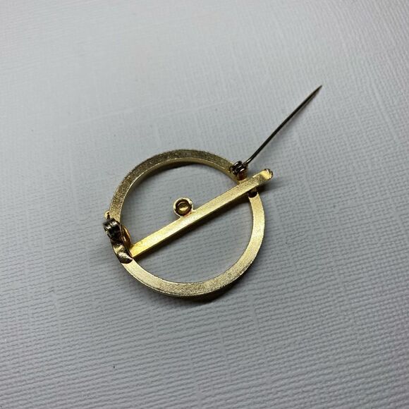 Brooch – Vintage 1970s Gold-Tone Bowling Pin & Ball - Picture 3 of 4